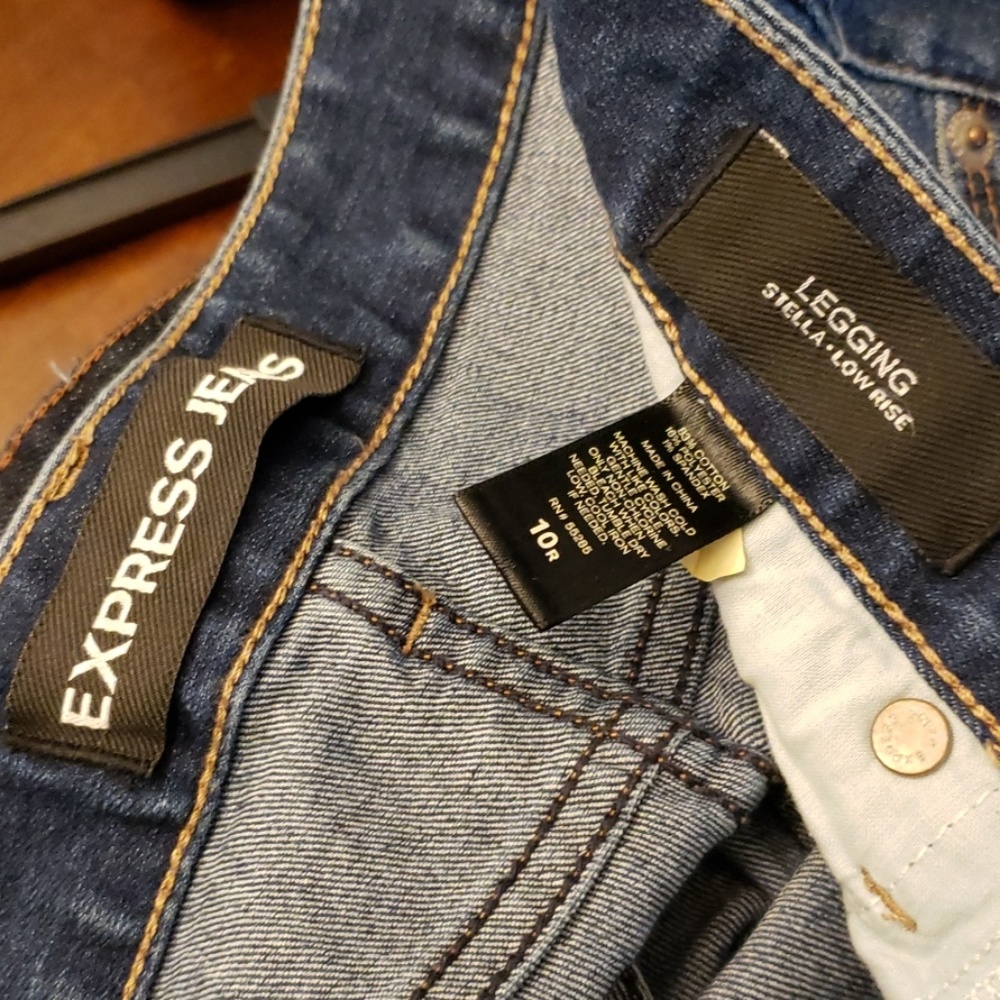 Express Jeans. Barely used, In great condition.